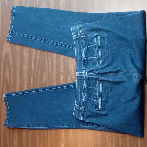 Signature Slimming by Christopher Banks Jeans Size 6 Short - Picture 2 of 4